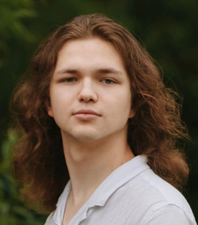 Vladimir Goryachev High school instructor